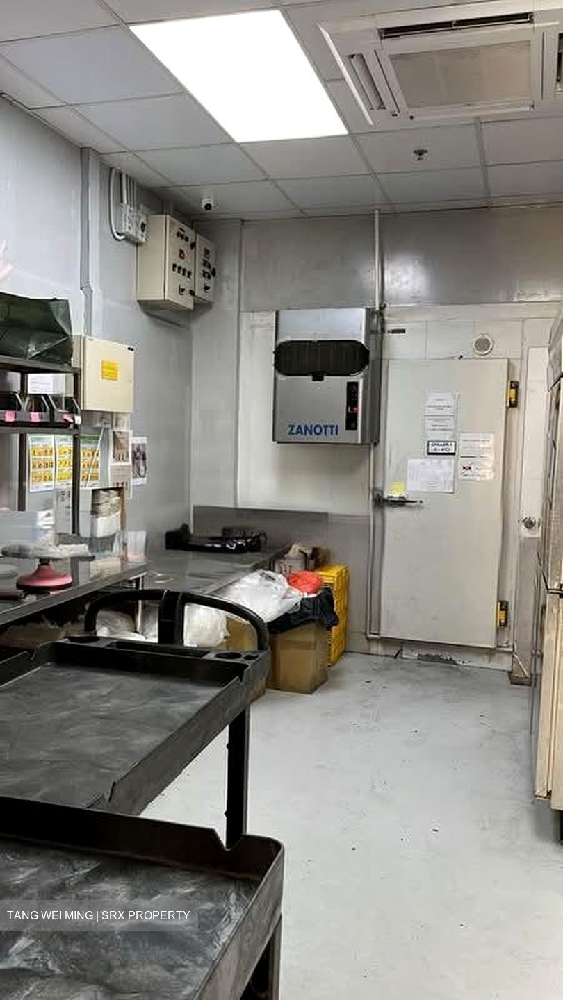 Macpherson Road (D13), Factory #567473261